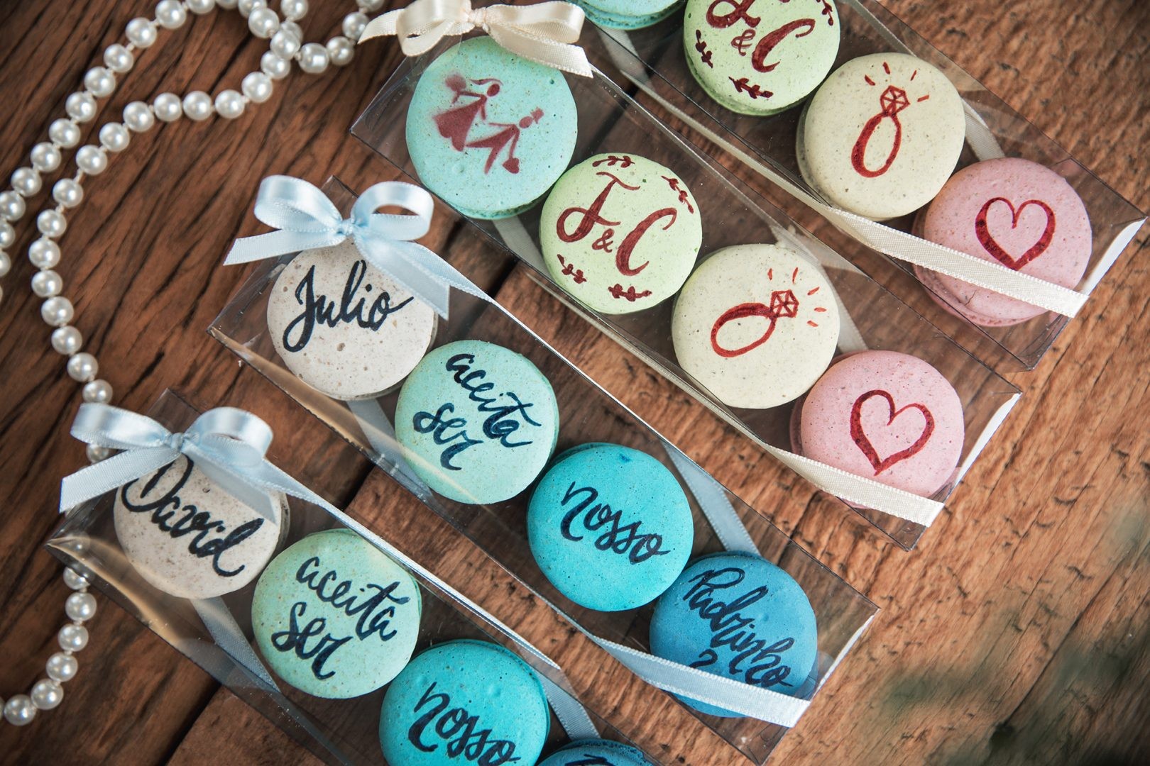 caixinha com macarons da May Macaron