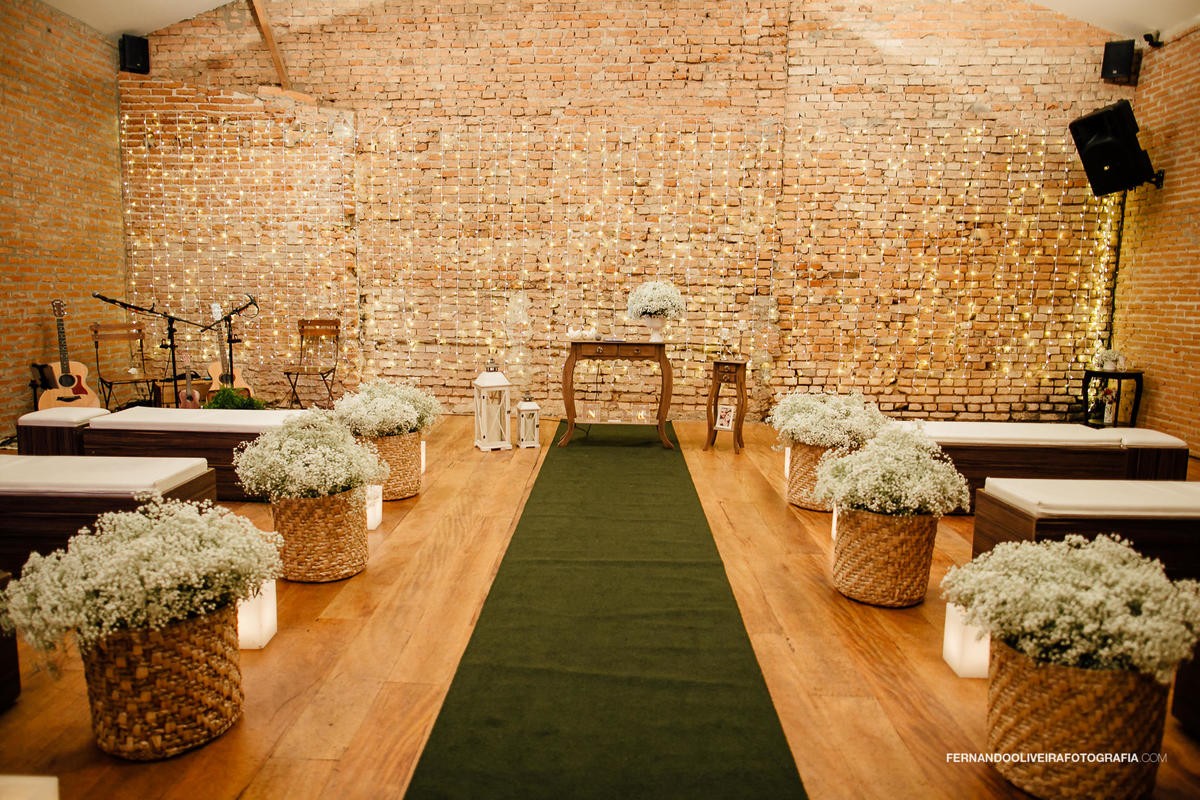decoração de miniwedding rústico no restaurante Tiella, em São Paulo