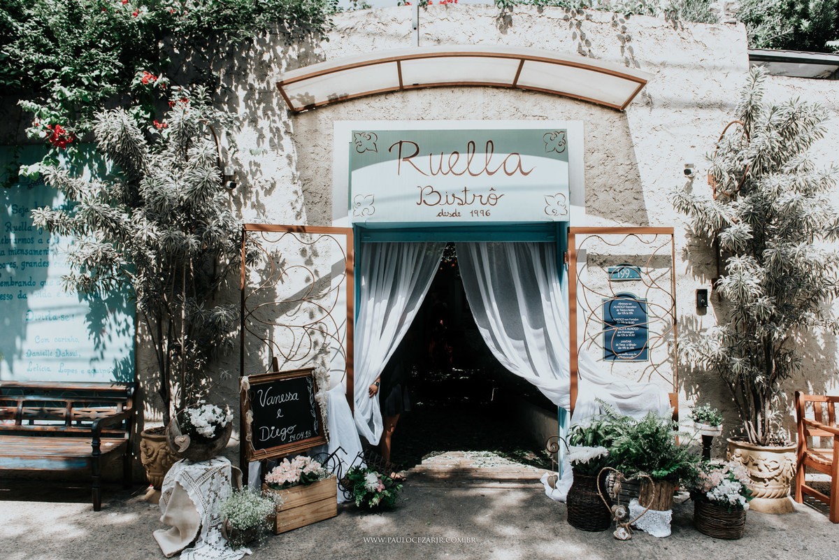 Decoração para casamento no restaurante Ruella Bistrô.