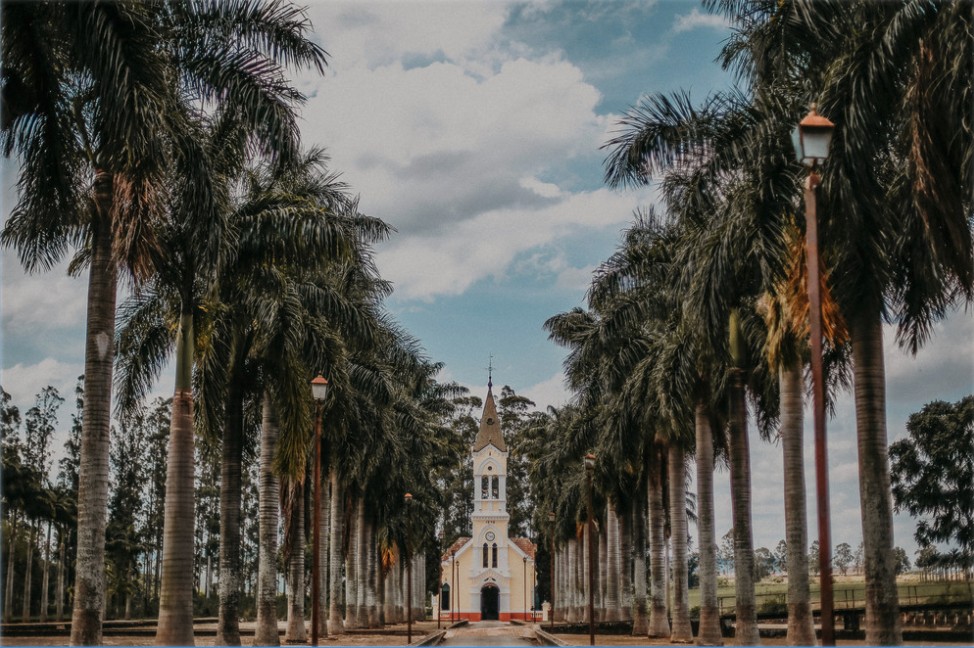 igreja de uma fazenda de um casamento no campo