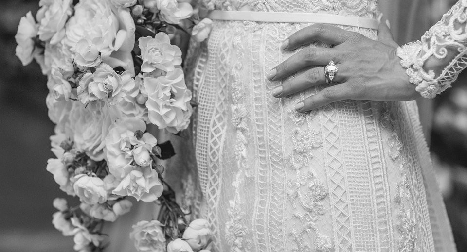 detalhes do vestido da noiva